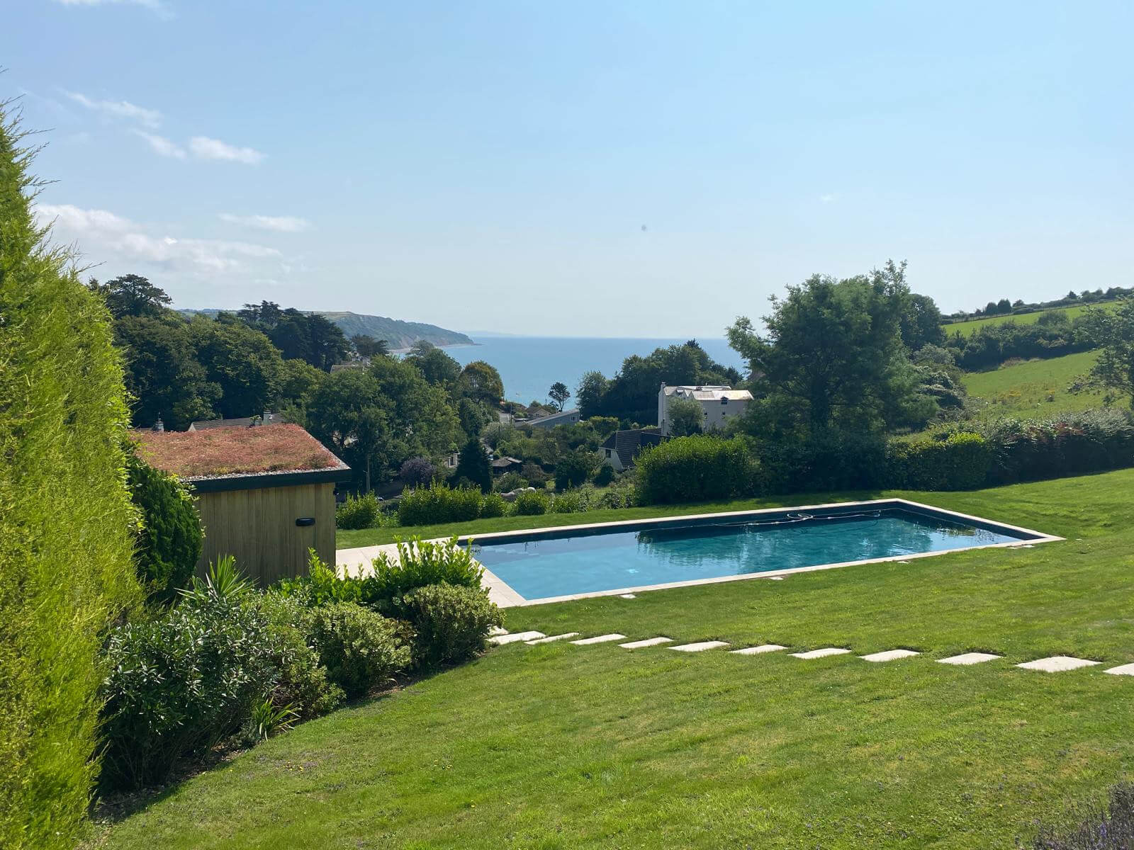 Home swimming pool design ideas and planning tips